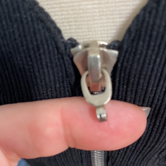 Love Culture medium zip up cropped bustier size medium - Picture 4 of 6